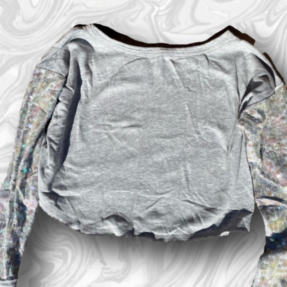 2/$6 Bundle Deal! Aeropostal Long Sleeve Sequin Cropped Gray Blouse (Size Large)